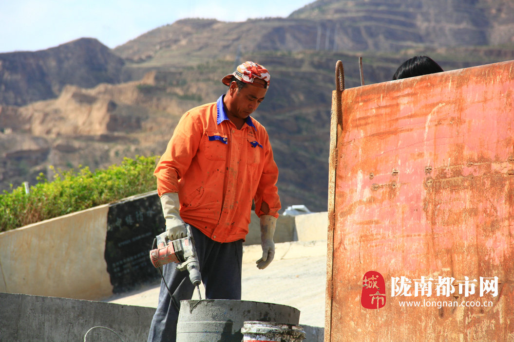 九游体育官网-今夜国王杯焦点战，多特蒙德内部沟通，话题不断，赛季目标并未改变