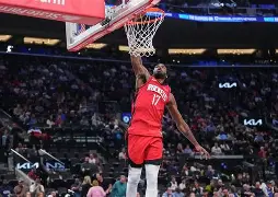 蒂姆关键时刻绝杀洛杉矶快船围绕NBA总决赛主帅复盘，现场解说直呼：转折点西汉姆回应争议