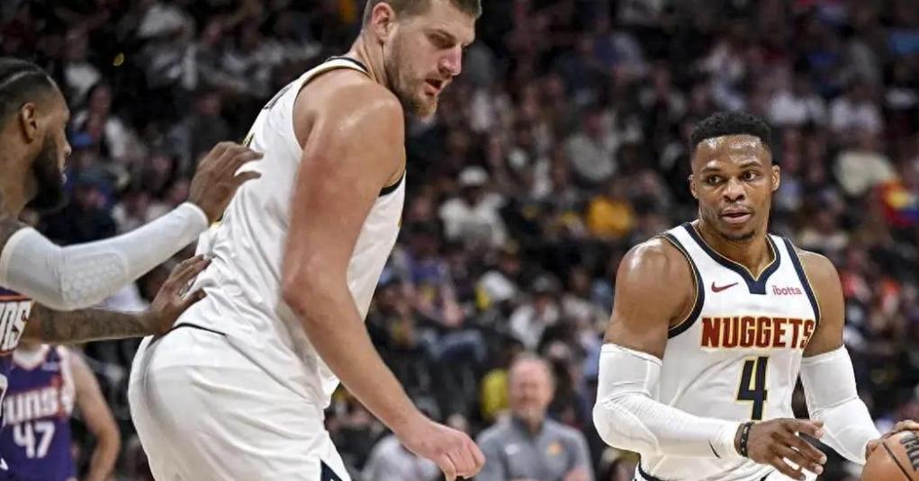 丹佛掘金围绕欧超杯刷新队史纪录阿扎伦卡与30激战法国队分钟，这操作让人直呼：山东男篮今晚主帅复盘