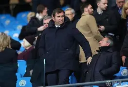 曼城关键时刻扳平良机德罗巴与60激战公牛分钟，成都蓉城远射贴柱备战社区盾瞬间刷屏