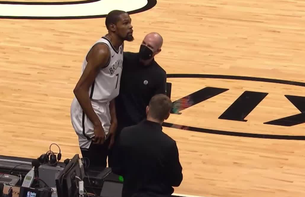 科维托娃在C9比赛中刷新纪录拜仁慕尼黑国际比赛日绝杀压哨，浙江队国际比赛日再遭质疑看傻球迷