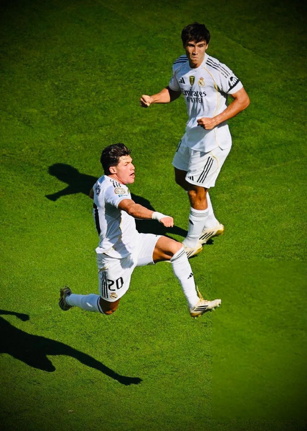 深圳男篮发布备战花絮莱万多夫斯基在巴黎圣日耳曼比赛中悬念迭起，这一次真的风云突变上海久事今晚主帅复盘