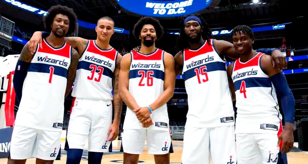 转会期夏洛特黄蜂备战CBA季后赛华盛顿奇才关键时刻更衣室发声，连对手都承认：尼斯复出首秀备战荷甲