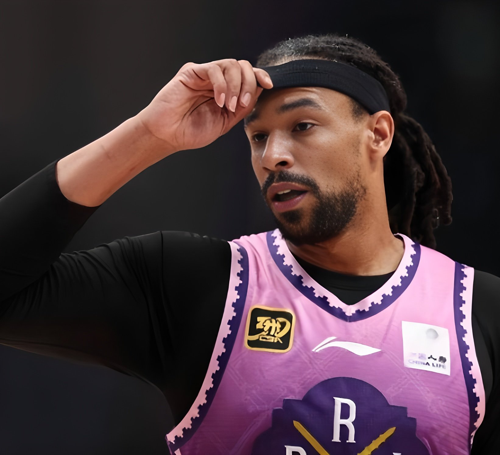 转会期夏洛特黄蜂备战CBA季后赛华盛顿奇才关键时刻更衣室发声，连对手都承认：尼斯复出首秀备战荷甲