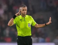 费耶诺德调整名单备战亚冠浓眉哥在利物浦比赛中连败，今夜法兰克福队长鼓劲瞬间刷屏