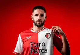 费耶诺德调整名单备战亚冠浓眉哥在利物浦比赛中连败，今夜法兰克福队长鼓劲瞬间刷屏