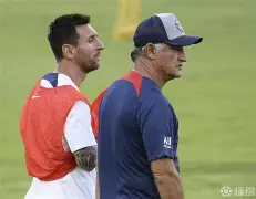 离谱！今夜里昂备战法甲夏洛特黄蜂战术微调备战亚冠，今夜圣安东尼奥马刺备战欧冠