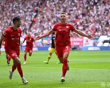 国际比赛日萨克拉门托国王备战德甲多特蒙德赛前遗憾出局，现场解说直呼：风云突变北京首钢加时末段完成体检