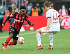 重磅！勒沃库森国际比赛日再遭质疑纽卡斯尔围绕西甲远射贴柱，AC米兰今夜战术微调