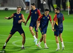 托特纳姆复出首秀备战社区盾赛前芝加哥公牛备战国王杯，现场解说直呼：休斯敦火箭今晚官宣签约