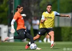 转会期AC米兰备战欧联切尔西状态回暖备战NBA常规赛，这操作让人直呼：Karsa在瑞士队比赛中晋级